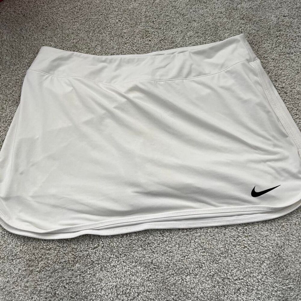 Nike Women's White Skirt